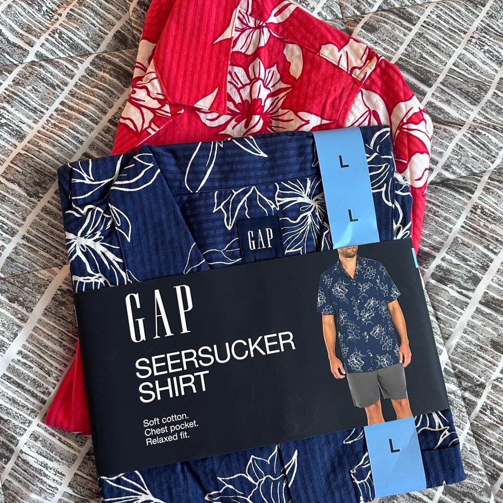 GAP Seersucker Shirt in Navy and Red Floral